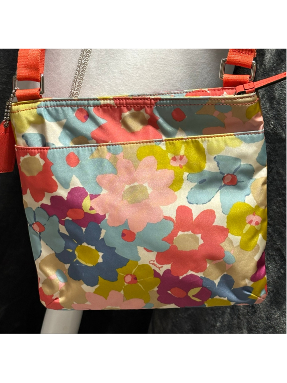 COACH Getaway Floral Nylon Y2K Travel Crossbody File Bag Multicolor F30021 - Picture 2 of 13